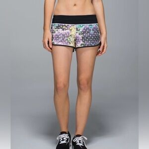 Rare Lululemon Speed Short 2.5” Paradise Grid Very Green Multi 2014  Size 10